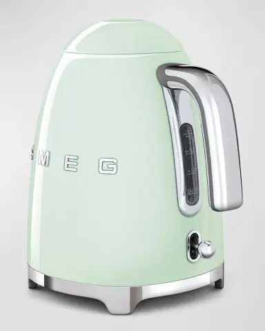 Smeg Retro Electric Kettle, Polished White | Thumbnail 3