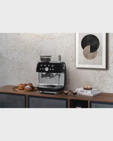 Smeg Semi-Automatic Espresso Machine | Thumbnail 5