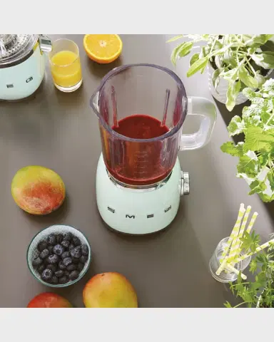 Smeg BLF03 Retro Blender | Thumbnail 5
