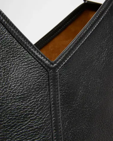 Saint Laurent Y Slim Tote Bag in Leather | Thumbnail 5 Saint Laurent Y Slim Tote Bag in Leather | Thumbnail 5