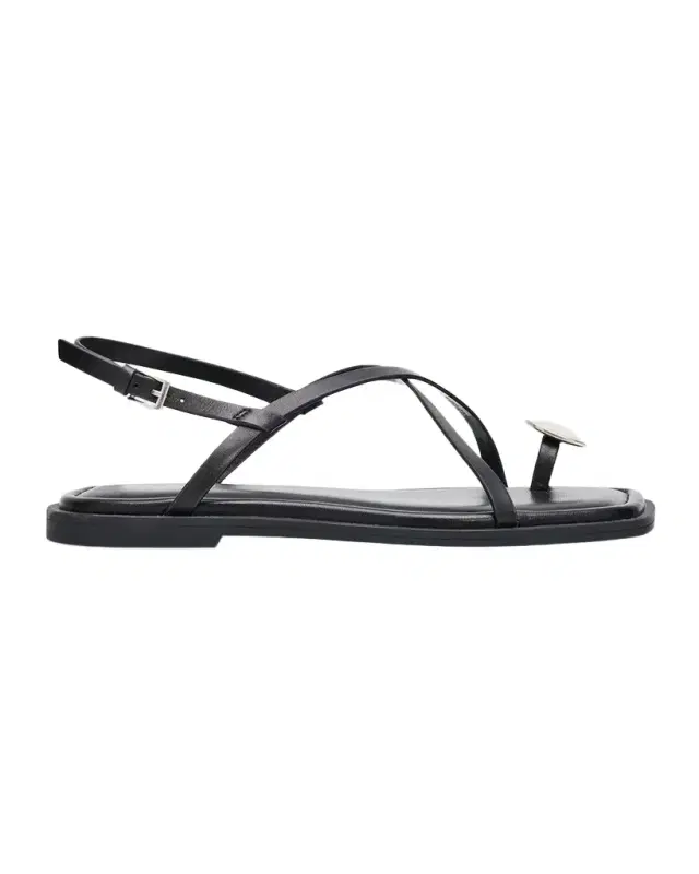 Remi Leather Toe-Ring Flat Sandals