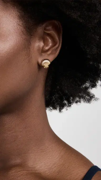 Lele Sadoughi Coquille Stud Earrings Gold One Size | Thumbnail 3