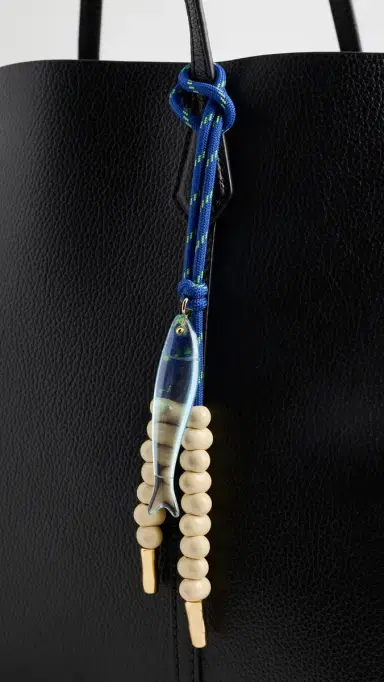 Madewell Paracord Fish Bag Charm frosted sky One Size | Thumbnail 4
