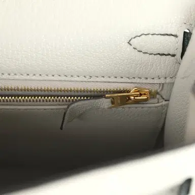HERMÈS Pre-owned Hermes Special Order (HSS) Kelly Sellier 25 Gris Perle and Vert Titien Chevre Mysore Brushed Gold Hardware | Thumbnail 9 HERMÈS Pre-owned Hermes Special Order (HSS) Kelly Sellier 25 Gris Perle and Vert Titien Chevre Mysore Brushed Gold Hardware | Thumbnail 9