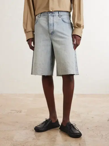 Loewe Wide-Leg Anagram-Embroidered Denim Shorts - Men | Thumbnail 3