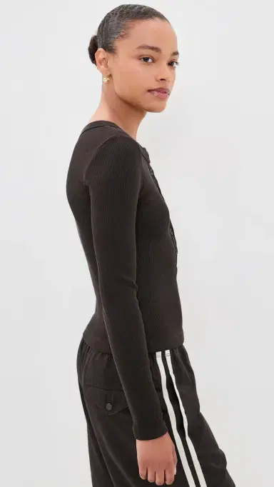 Citizens of Humanity Varra Henley Chocolate M | Thumbnail 4