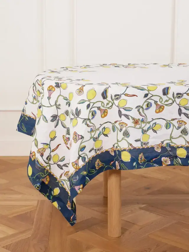 La DoubleJ Large Printed Linen Tablecloth