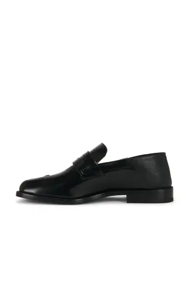 Maison Margiela Tabi Leather Loafers | Thumbnail 6 Maison Margiela Tabi Leather Loafers | Thumbnail 6