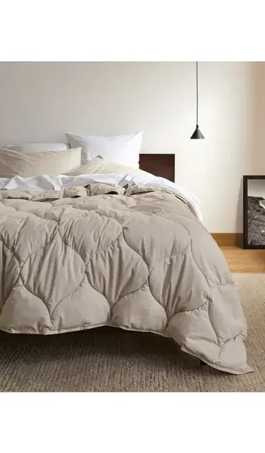 Parachute Cotton Drift Comforter | Thumbnail 5