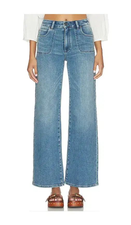 Anessa With Rounded Stitch Though Pockets Jean