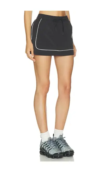 GOOD AMERICAN The Sport Skort | Thumbnail 3 GOOD AMERICAN The Sport Skort | Thumbnail 3