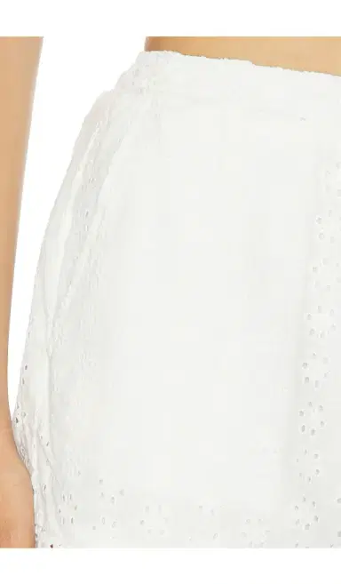 BLANKNYC Eyelet Short | Thumbnail 7
