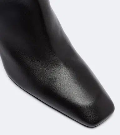 Toteme Leather ankle boots | Thumbnail 2