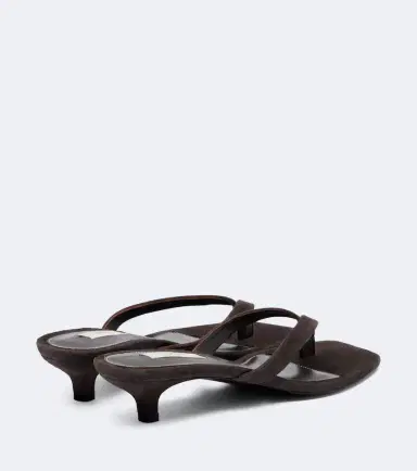 TOTEME Suede thong sandals | Thumbnail 3