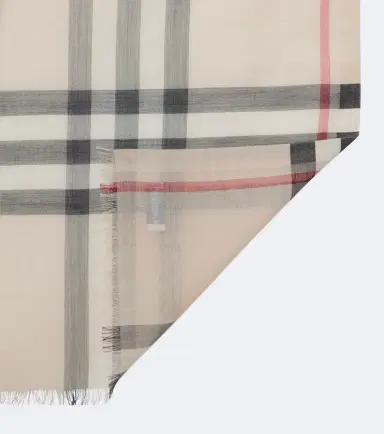 Burberry Check wool and silk scarf | Thumbnail 3