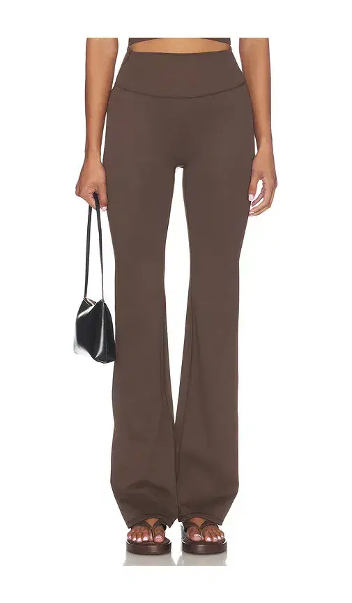NikeSKIMS Matte Slim Flare Pant