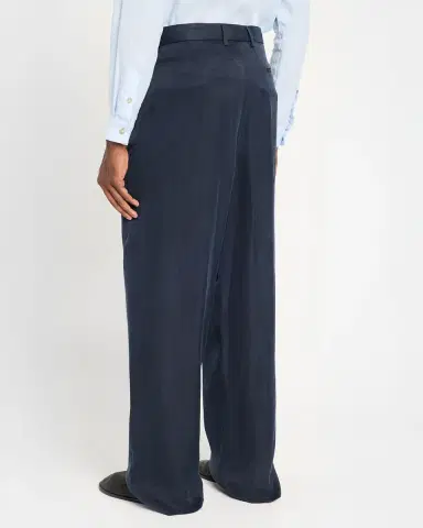 Giorgio Armani Men's Cotton and Lyocell Pleated Wide-Leg Trousers | Thumbnail 2