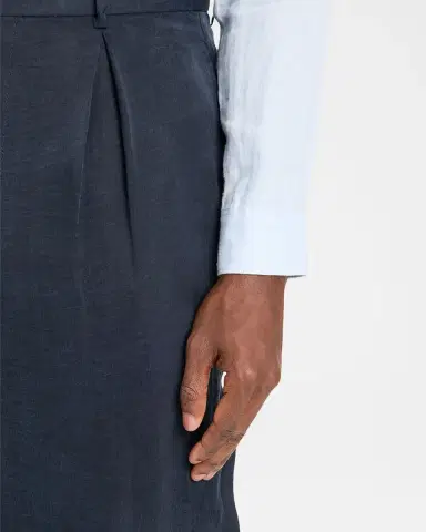 Giorgio Armani Men's Cotton and Lyocell Pleated Wide-Leg Trousers | Thumbnail 4