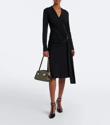 Ferragamo Hug East-West Small leather shoulder bag | Thumbnail 6 Ferragamo Hug East-West Small leather shoulder bag | Thumbnail 6