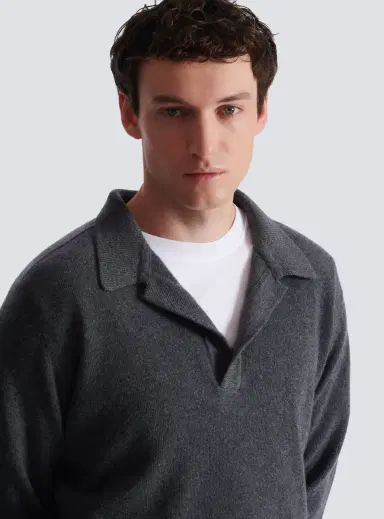 Balmain Long-sleeved polo shirt in eco-cashmere | Thumbnail 7 Balmain Long-sleeved polo shirt in eco-cashmere | Thumbnail 7