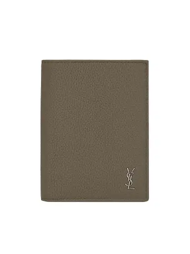 Saint Laurent Men's Tiny Cassandre Credit Card Wallet in Grained Leather | Thumbnail 1 Saint Laurent Men's Tiny Cassandre Credit Card Wallet in Grained Leather | Thumbnail 1