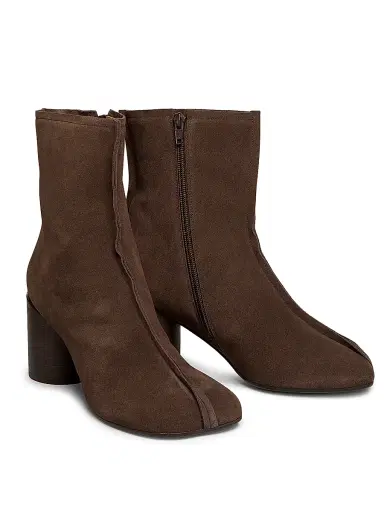MM6 MAISON MARGIELA Women's Stitch 70MM Central-Seam Suede Ankle Boots | Thumbnail 2