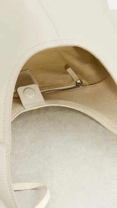Marc Jacobs The Belted Sack Bag Cloud White One Size | Thumbnail 6