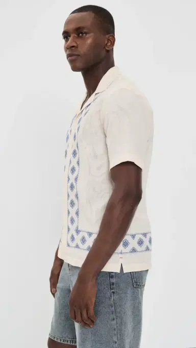 Orlebar Brown Maitan Carnival Embroidery Shirt White Sand/Nightfall Blue | Thumbnail 4