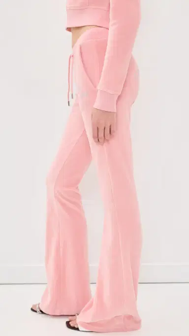 Sporty & Rich Juicy cript Velour Sweatpants Rose | Thumbnail 4 Sporty & Rich Juicy cript Velour Sweatpants Rose | Thumbnail 4