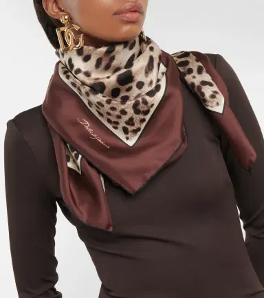 Dolce & Gabbana Leopard-print silk scarf | Thumbnail 4