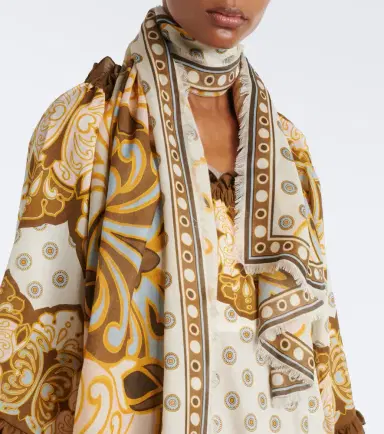 La DoubleJ Printed scarf | Thumbnail 5