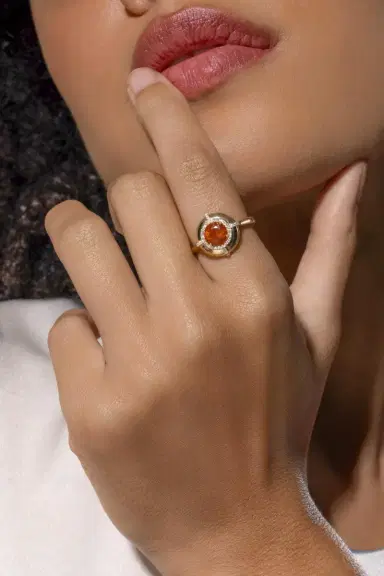 GOSHWARA Fire Opal Medallion Ring | Thumbnail 3 GOSHWARA Fire Opal Medallion Ring | Thumbnail 3