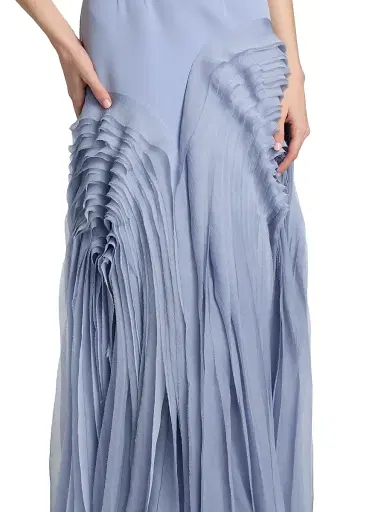 Amur Women's Elani Pleated Halterneck Gown - Moonjelly Glow - Size 10 | Thumbnail 6