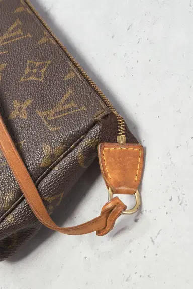 louis vuitton Louis Vuitton Monogram Pochette Accessoires Shoulder Bag | Thumbnail 5 louis vuitton Louis Vuitton Monogram Pochette Accessoires Shoulder Bag | Thumbnail 5
