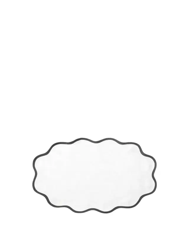 Matouk Casual Couture Scallop Placemats, Set of 4
