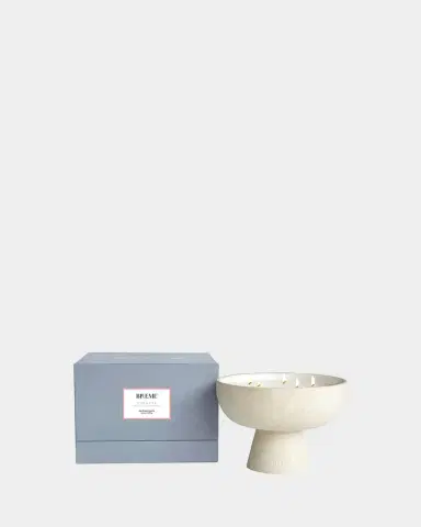 Blueme Romance - Oakmoss & Sandalwood Candle, 12 oz. | Thumbnail 4 Blueme Romance - Oakmoss & Sandalwood Candle, 12 oz. | Thumbnail 4