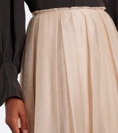 Vince Layered pleated midi skirt | Thumbnail 5