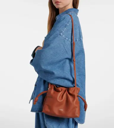Loewe Flamenco Mini leather clutch | Thumbnail 8