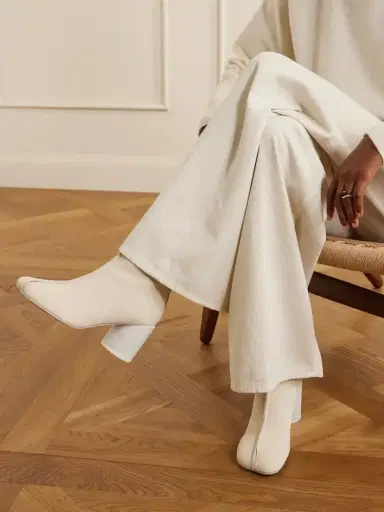 MM6 MAISON MARGIELA Suede Split-toe Ankle Boots | Thumbnail 2 MM6 MAISON MARGIELA Suede Split-toe Ankle Boots | Thumbnail 2