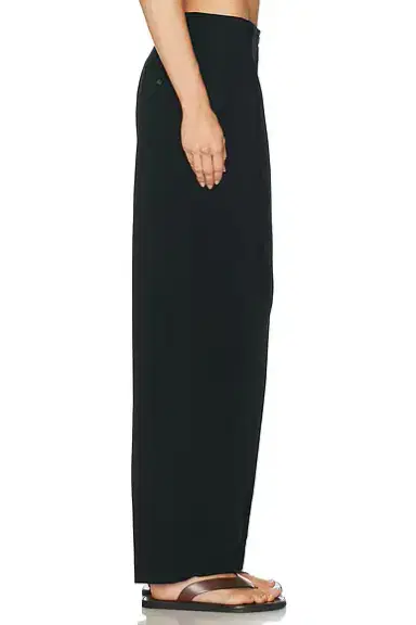 TOTEME Single Pleat Cotton Trouser | Thumbnail 3