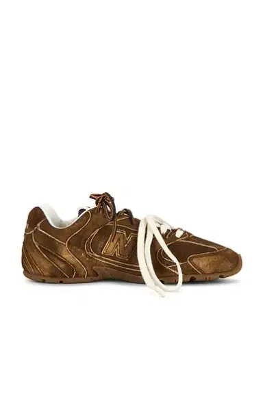 Miu Miu X New Balance Sneaker | Thumbnail 3 Miu Miu X New Balance Sneaker | Thumbnail 3