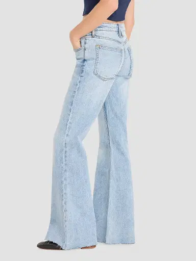 GOOD AMERICAN Women's Vintage Low-Rise Relaxed Flare Jeans - Indigo | Thumbnail 6 GOOD AMERICAN Women's Vintage Low-Rise Relaxed Flare Jeans - Indigo | Thumbnail 6