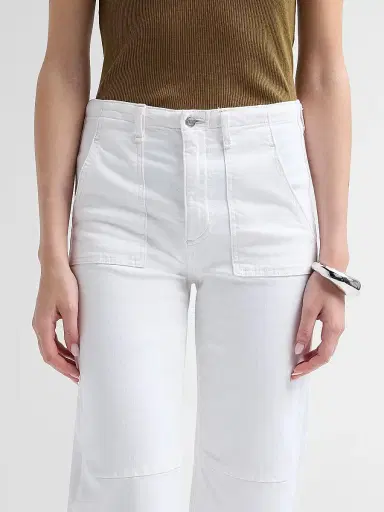 Le Jean Women's Petite Utility Soft Barrel Jeans - White | Thumbnail 5 Le Jean Women's Petite Utility Soft Barrel Jeans - White | Thumbnail 5