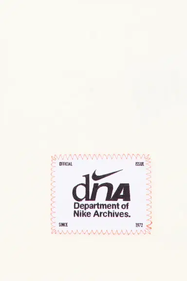 Nike NSW Tee LSE Celeb Fb 2 | Thumbnail 5 Nike NSW Tee LSE Celeb Fb 2 | Thumbnail 5
