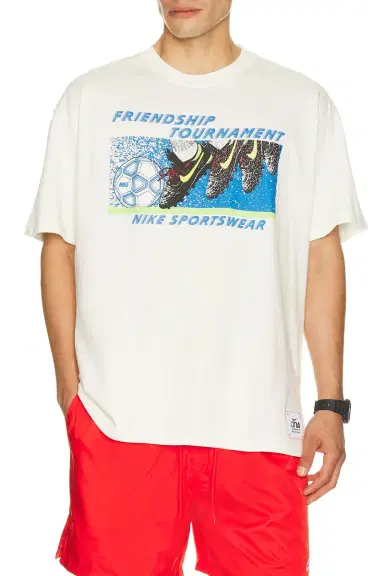 Nike NSW Tee LSE Celeb Fb 2 | Thumbnail 1 Nike NSW Tee LSE Celeb Fb 2 | Thumbnail 1