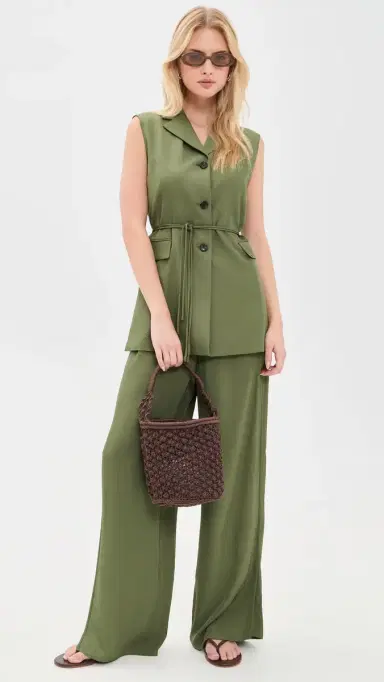 Theory 3 Button Slash Vest Forest Moss - 2r2 6 | Thumbnail 5 Theory 3 Button Slash Vest Forest Moss - 2r2 6 | Thumbnail 5
