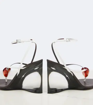 Alaïa Alaïa Invisible patent leather thong sandals | Thumbnail 3