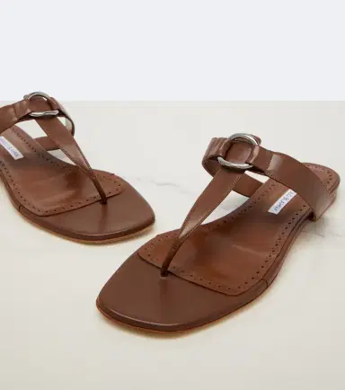 Manolo Blahnik Mionasan leather thong sandals | Thumbnail 4