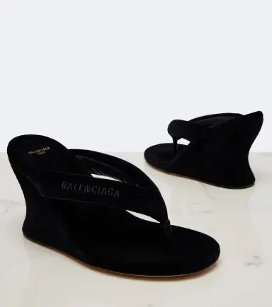 Balenciaga Gaeta velvet wedge thong sandals | Thumbnail 4