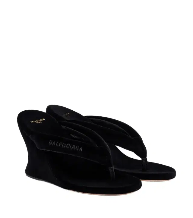 Gaeta velvet wedge thong sandals